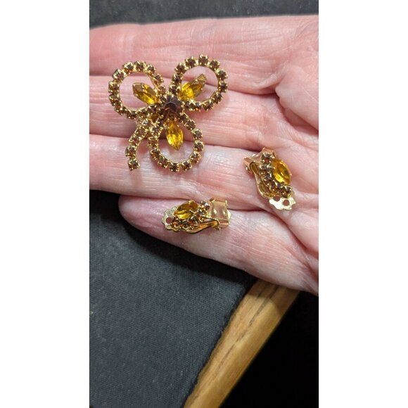 Vintage Rhinestone Bow Brooch & Clip-On Earring Gold tone topaz brown tone - Picture 4 of 9